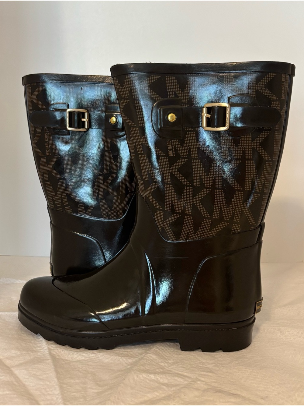 Michael Kors Bougie Fall Brown Glossy MK Logo Rain Boots with Gold Buckles